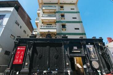 Hotel Reddoorz Near Arca South Taguig