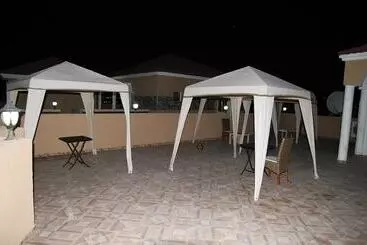 مسافرخانه Oceania Appart Hôtel