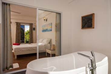 هتل Evexia Beach Collection   A Premium Wellness Retreat