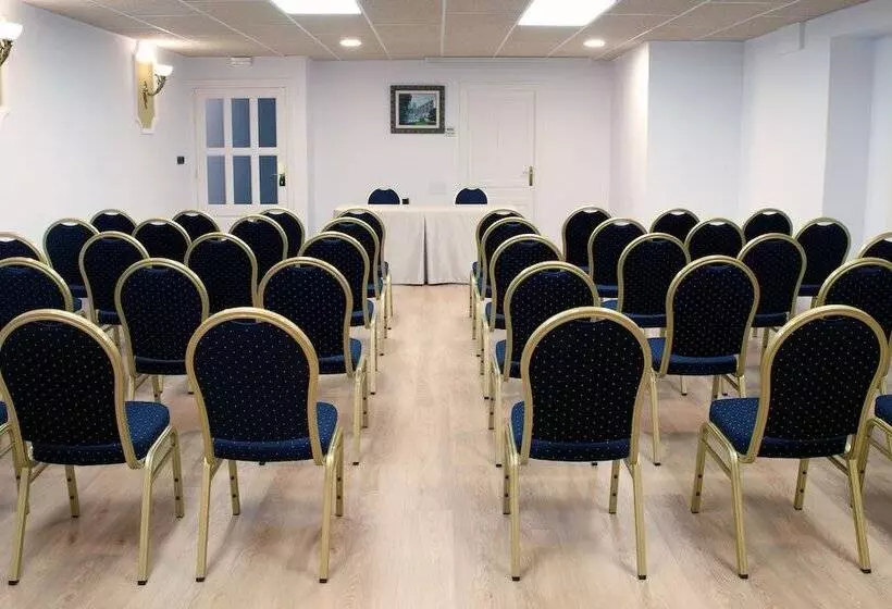 Отель Araxa Adults Only