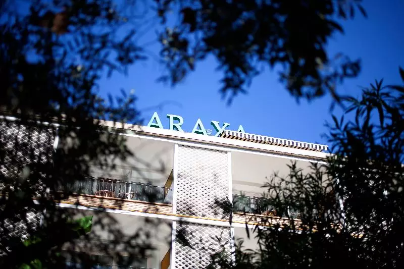 Отель Araxa Adults Only