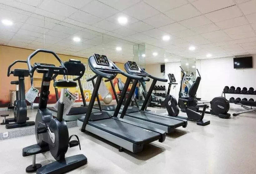 호텔 AZZ Merida Medea