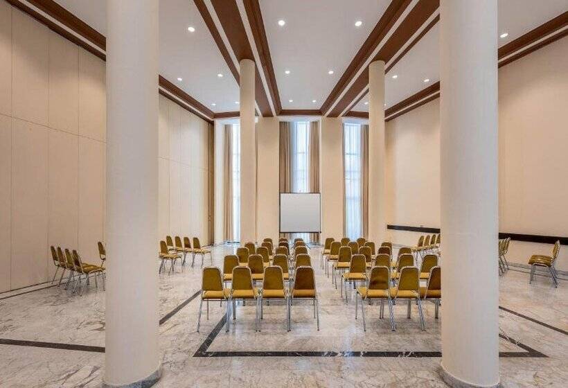 בית מלון כפרי AZZ Merida Medea