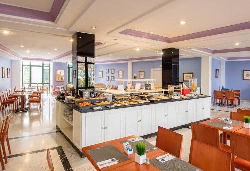 בית מלון כפרי AZZ Merida Medea