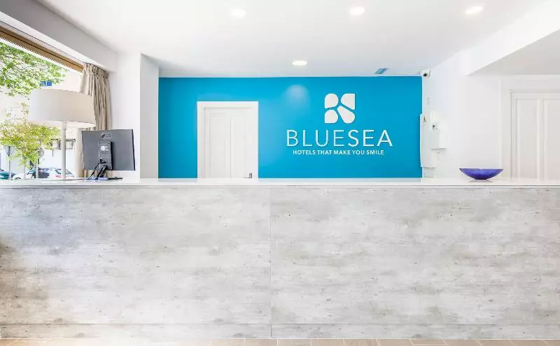 בית מלון כפרי Bluesea Arenal Tower Adults Only