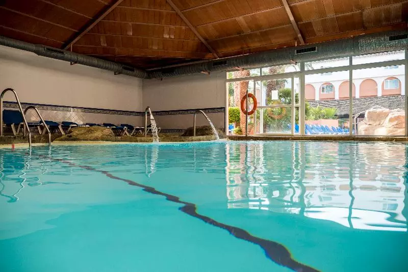 هتل Diver Roquetas