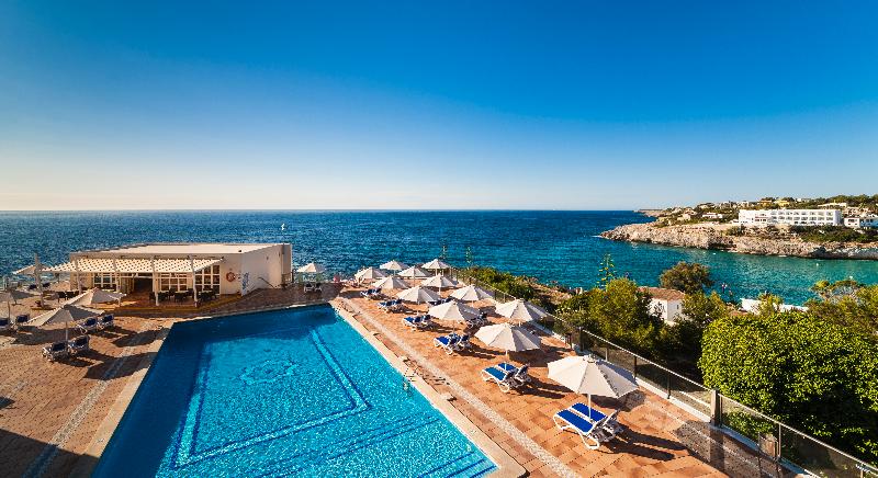 هتل Globales America