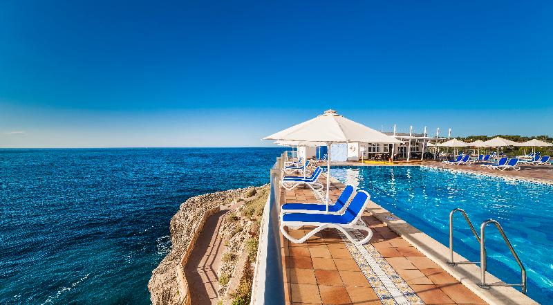 هتل Globales America