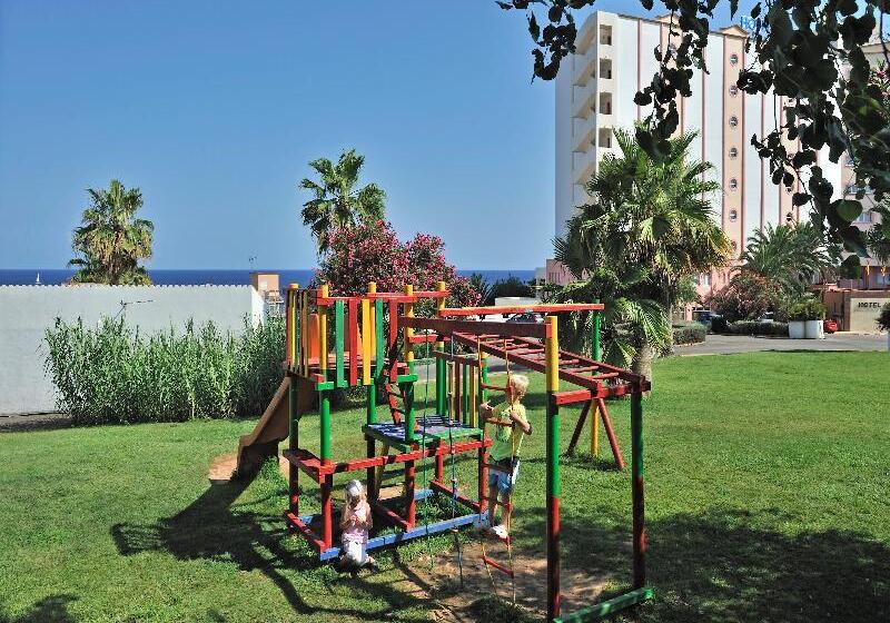 هتل Globales America