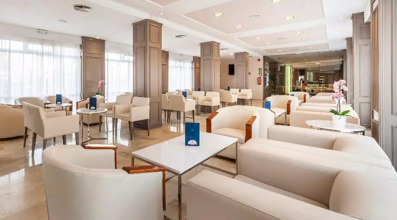 فندق Globales America