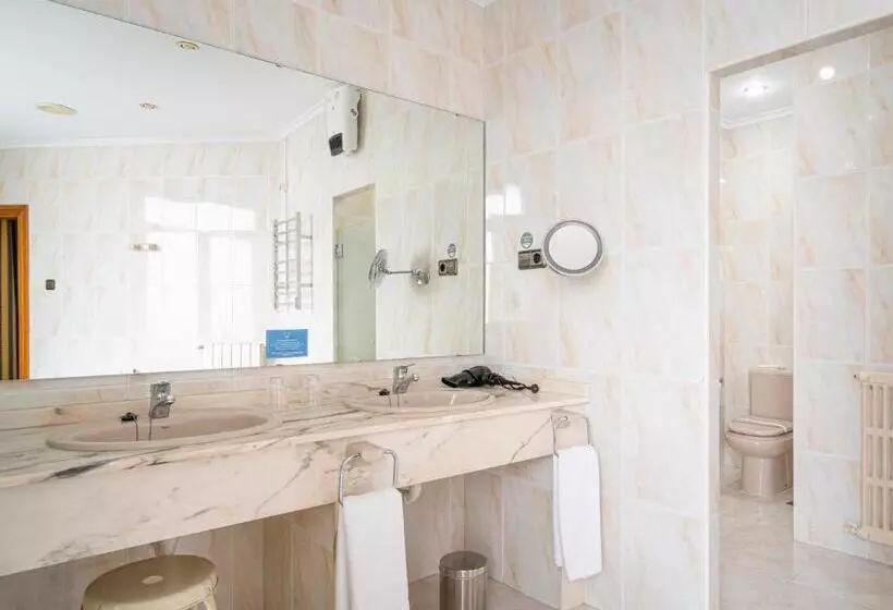 בית מלון כפרי Hernan Cortes