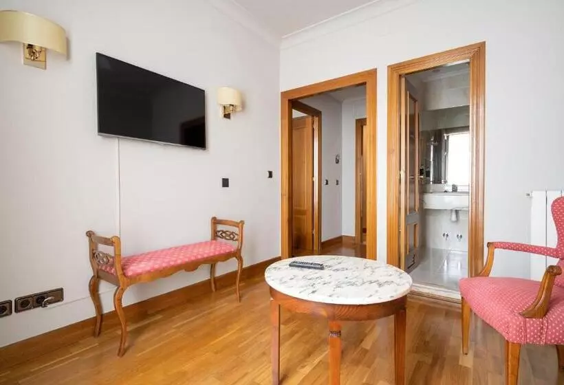 בית מלון כפרי Hernan Cortes