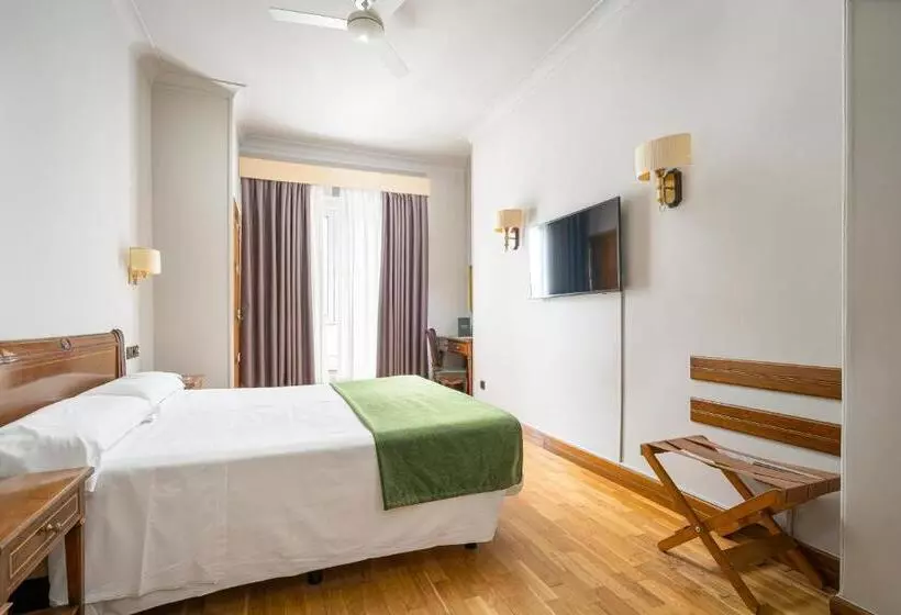 בית מלון כפרי Hernan Cortes