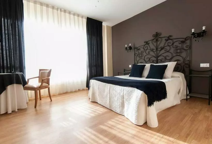 فندق La Farola Del Mar