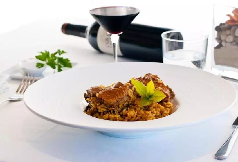 فندق La Farola Del Mar