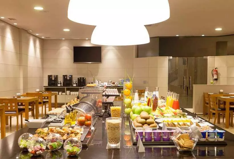 Hotel NH Oviedo Principado