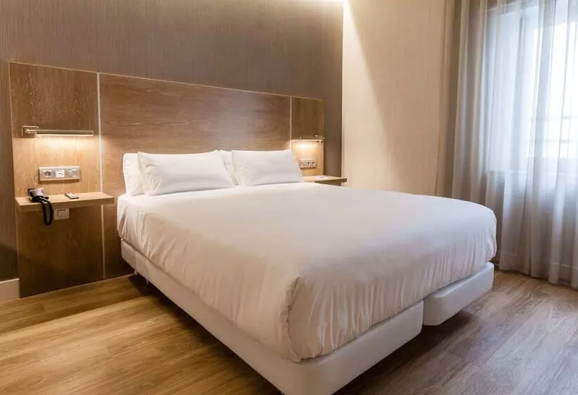 Hotel NH Oviedo Principado