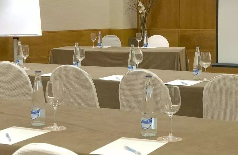 Hotel NH Oviedo Principado