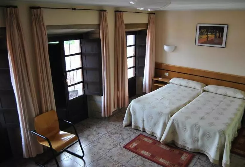 Отель Palacio De Los Vallados