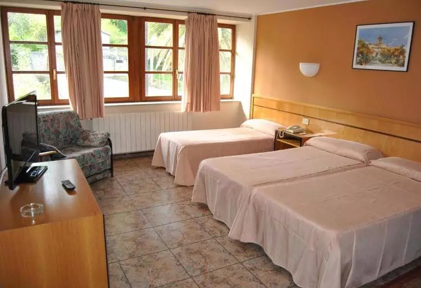 Отель Palacio De Los Vallados