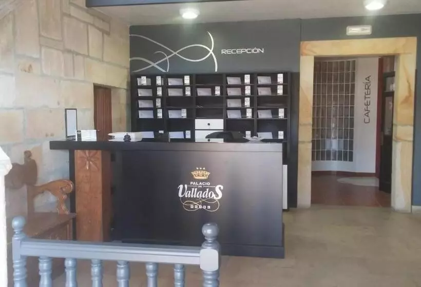 Отель Palacio De Los Vallados