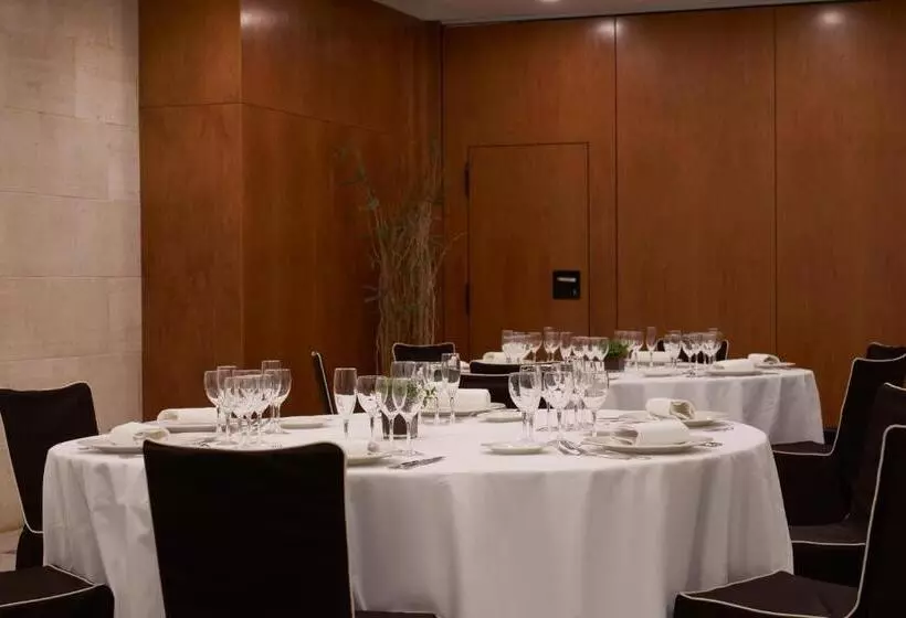 فندق Catalonia Bristol