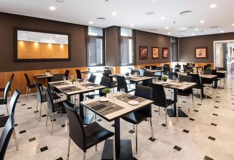 فندق Catalonia Bristol