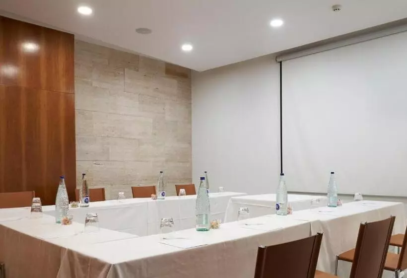 فندق Catalonia Bristol