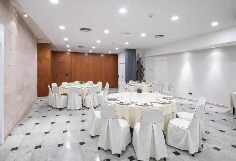 فندق Catalonia Bristol