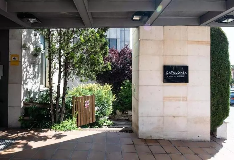 فندق Catalonia Bristol