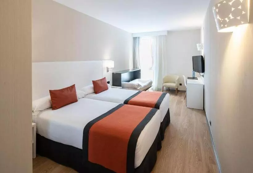 فندق Catalonia Bristol