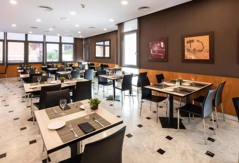 فندق Catalonia Bristol