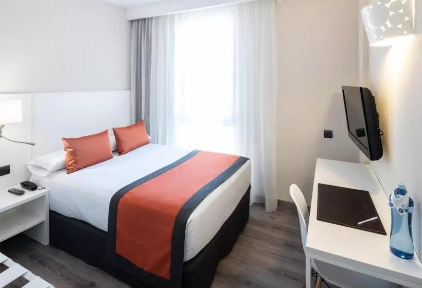 فندق Catalonia Bristol