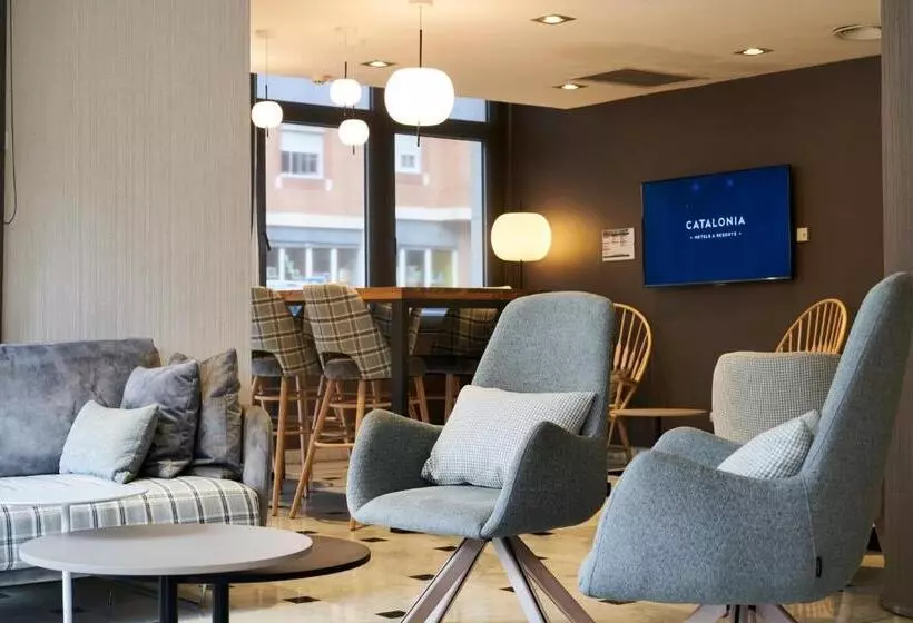 فندق Catalonia Bristol