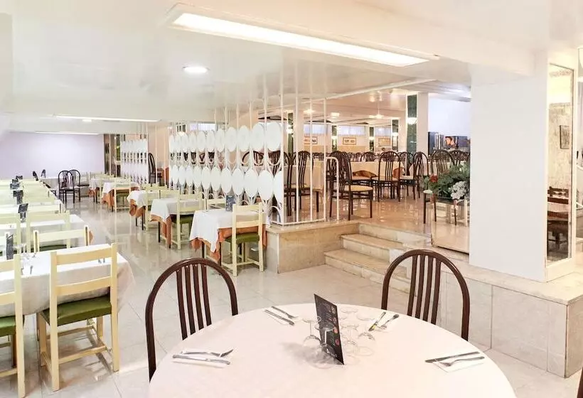 Hôtel Checkin Garbí