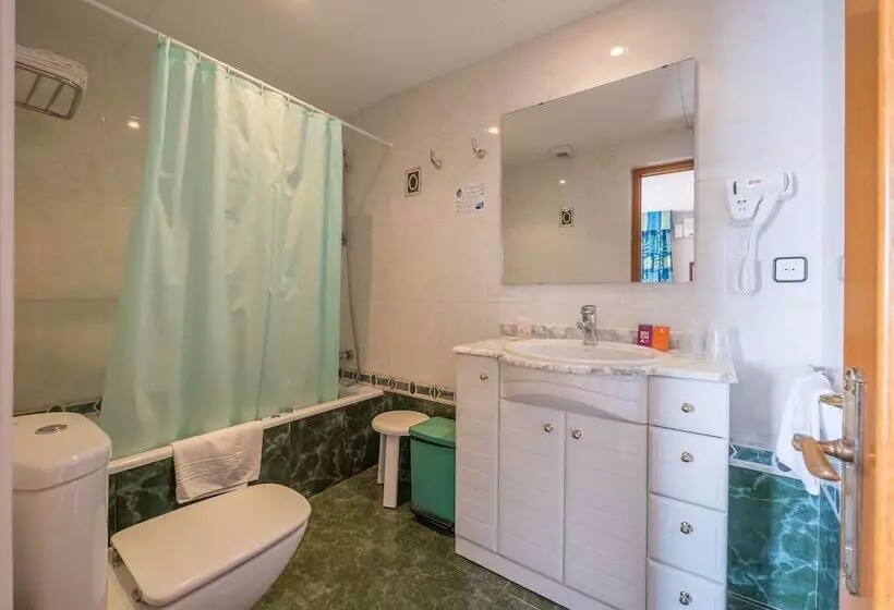 Hôtel Checkin Garbí