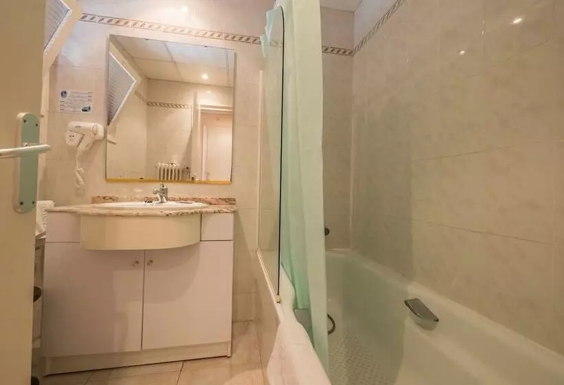 Hôtel Checkin Garbí