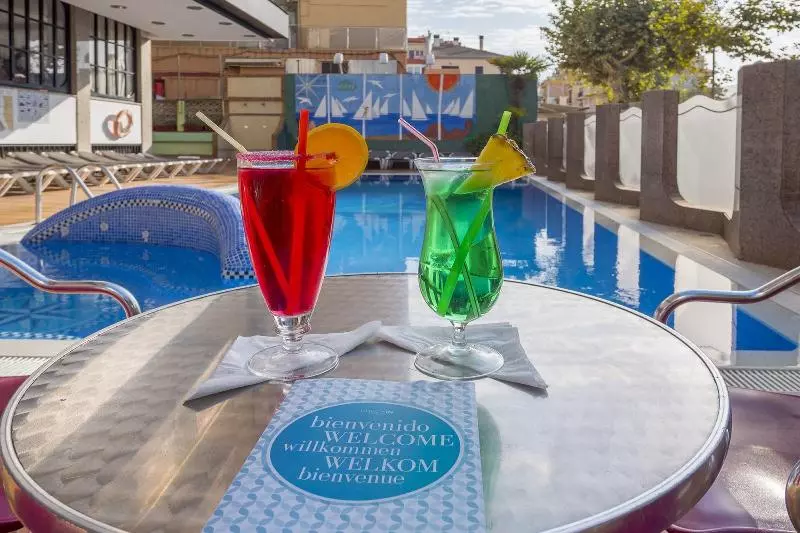 Hôtel Checkin Garbí