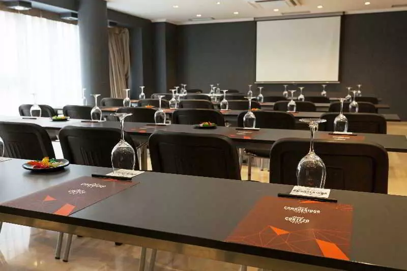 فندق Conqueridor