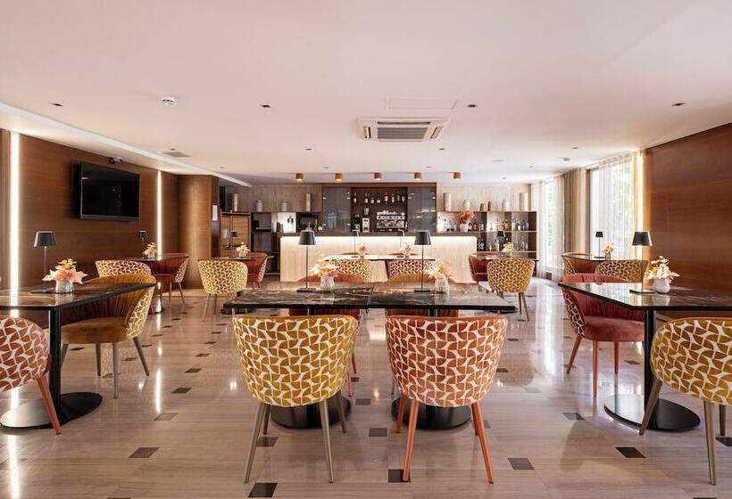 هتل Exe Parc Del Vallés