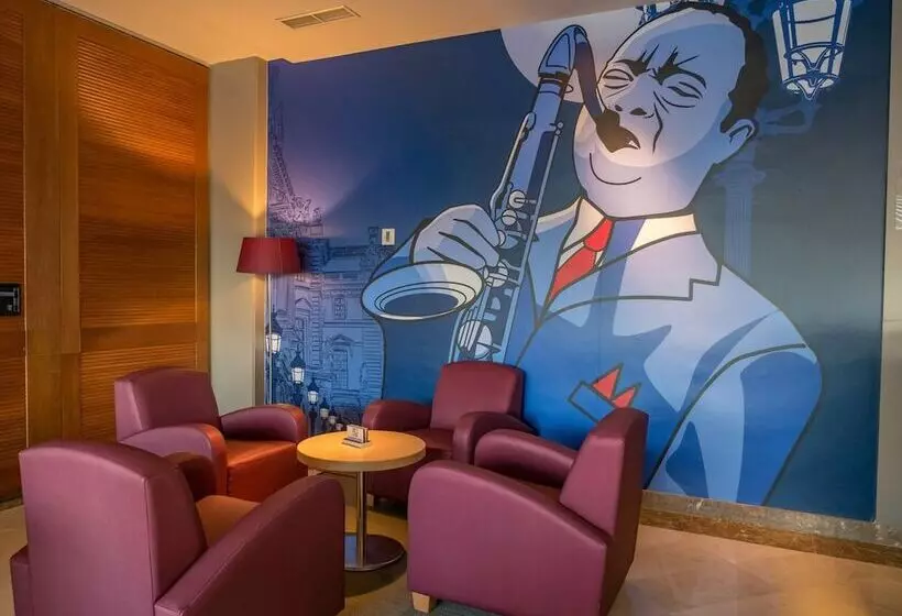 בית מלון כפרי Golden Taurus Aquapark Resort