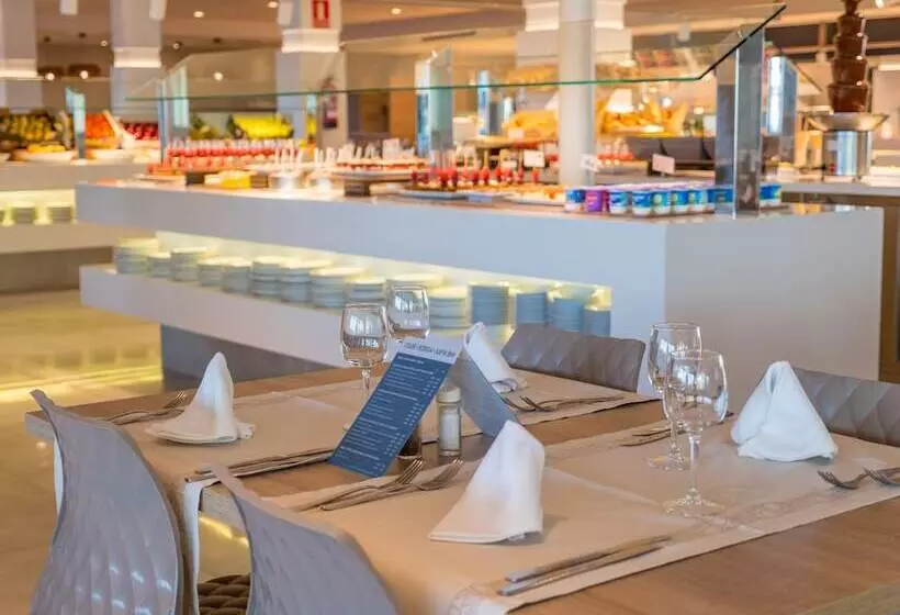 בית מלון כפרי Golden Taurus Aquapark Resort