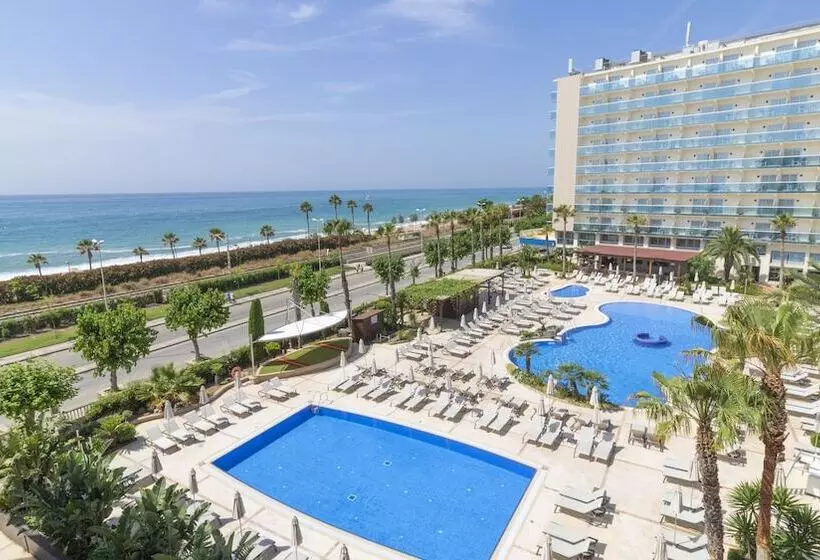 בית מלון כפרי Golden Taurus Aquapark Resort