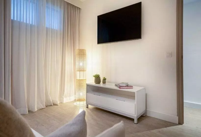 ホテル Innside by Meliá Wave Calviá