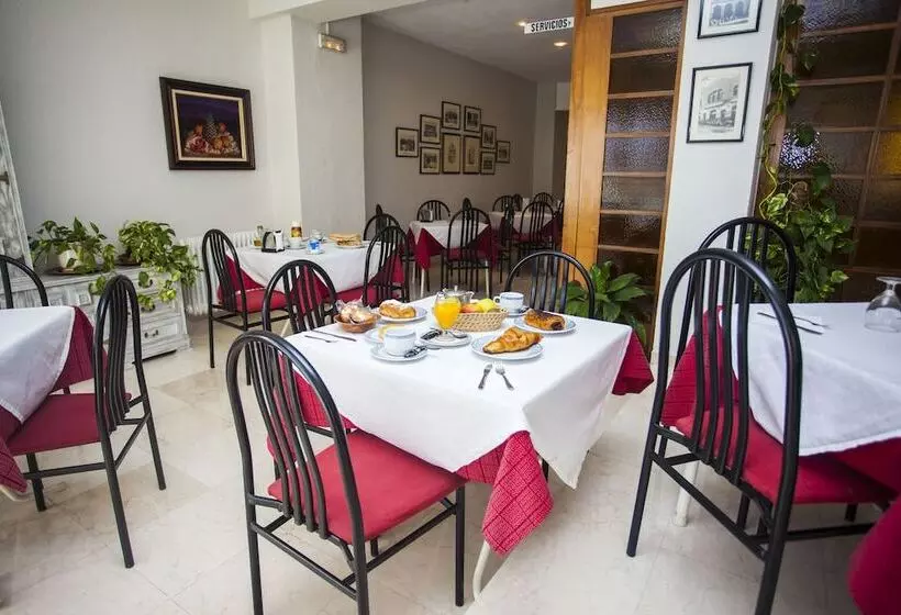 فندق Los Naranjos