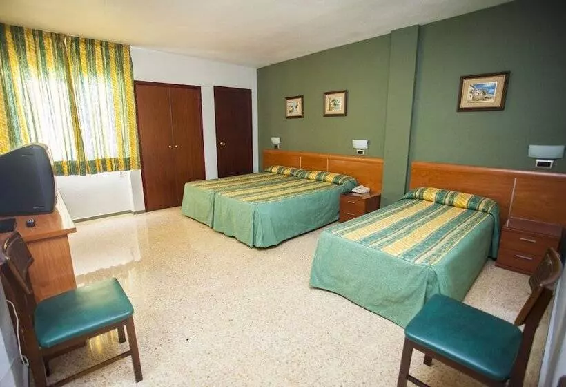 فندق Los Naranjos