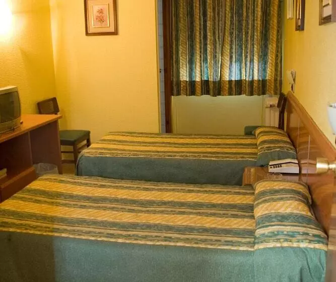 فندق Los Naranjos