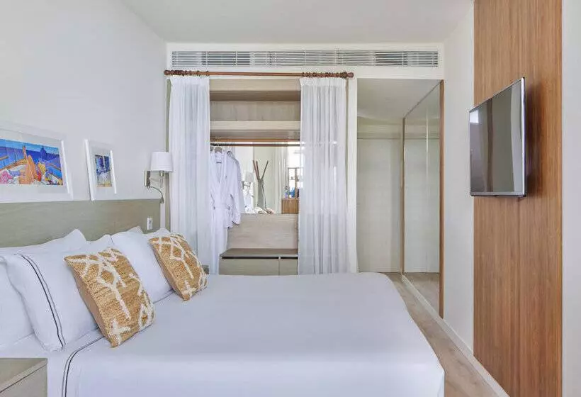 ホテル Meliá Cala Galdana