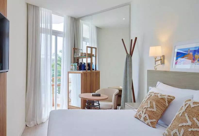 ホテル Meliá Cala Galdana