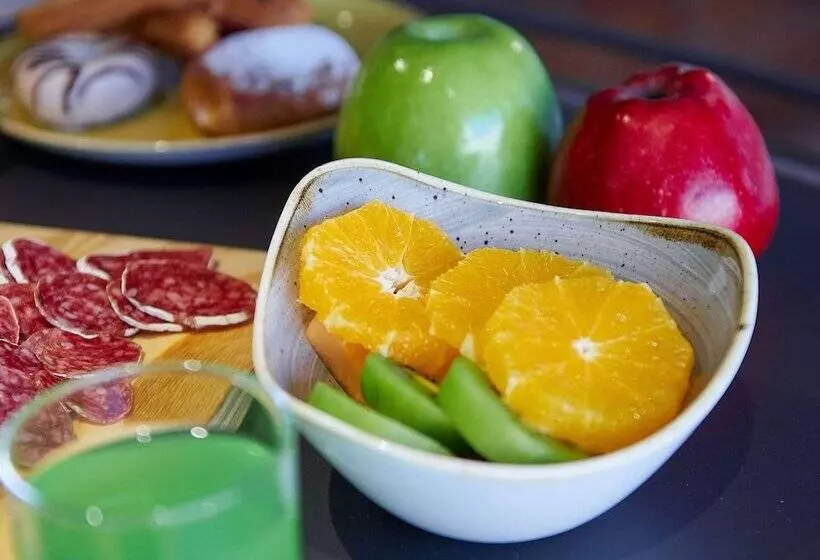 Отель Mercure Barcelona Condor